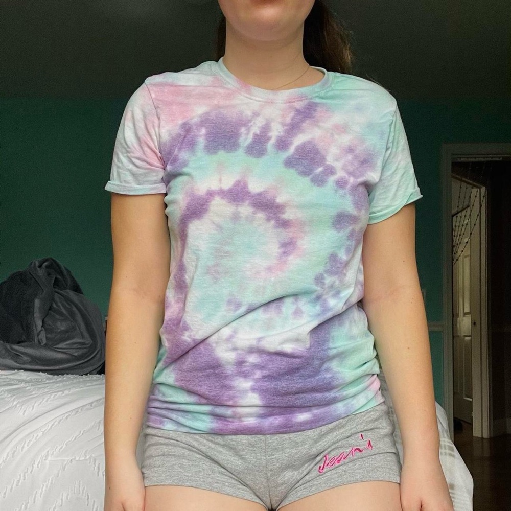 TIE DYE TEE